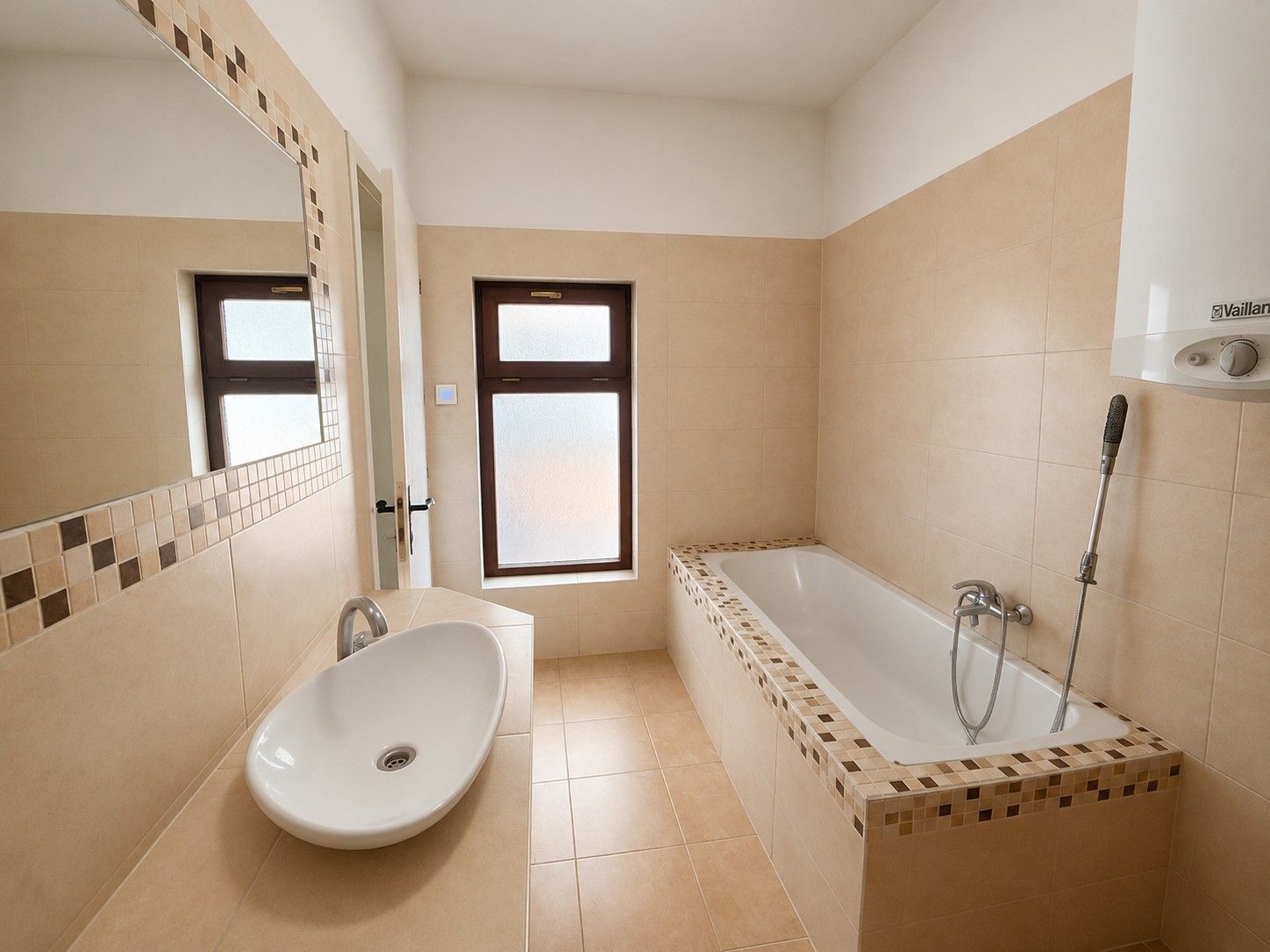 Badezimmer.jpeg