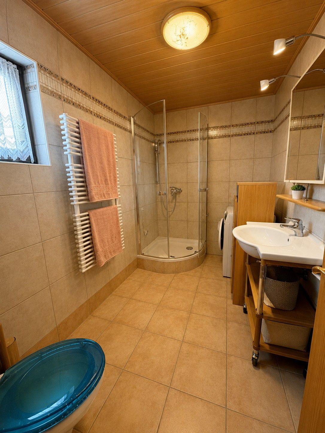 Badezimmer_2.jpeg