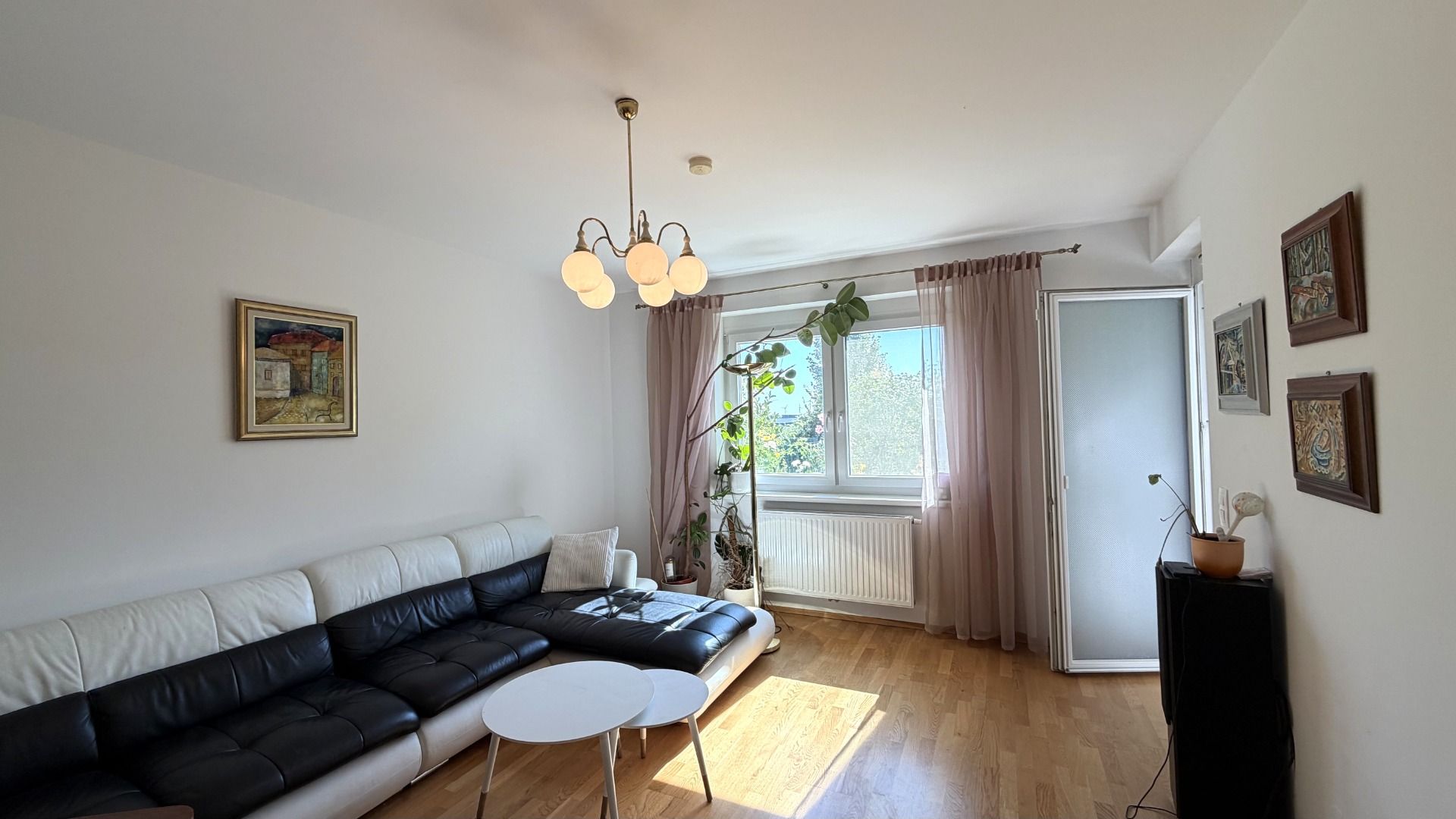 Wohnzimmer.jpeg